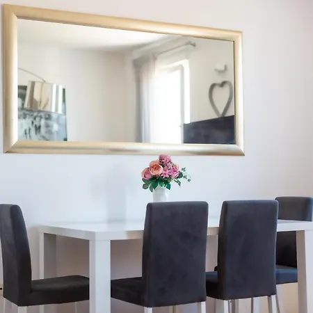 Luana شقة سبليت